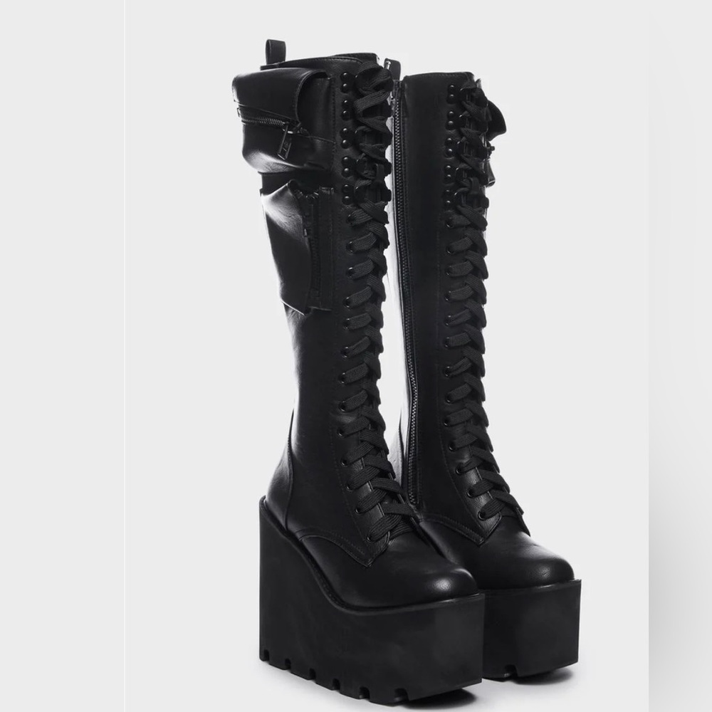 Dollskill obsidian platform boots